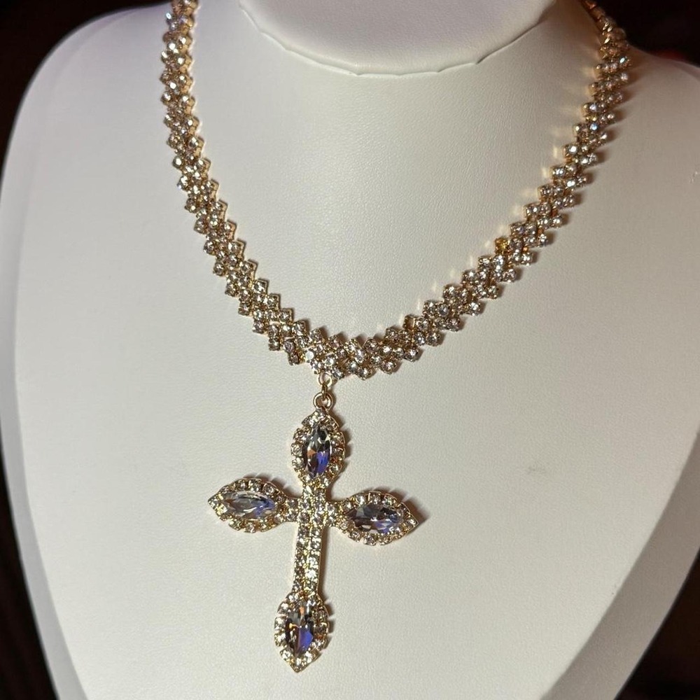 Y2K Rhinestone Cross Necklace Gold Tone Crystal Statement Religious Jewelry